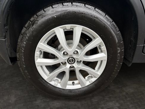 Used 2020 Nissan Rogue SV AWD/4WD image 39