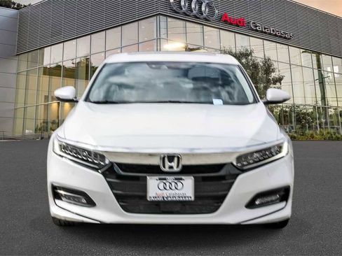 Used 2020 Honda Accord Touring image 6