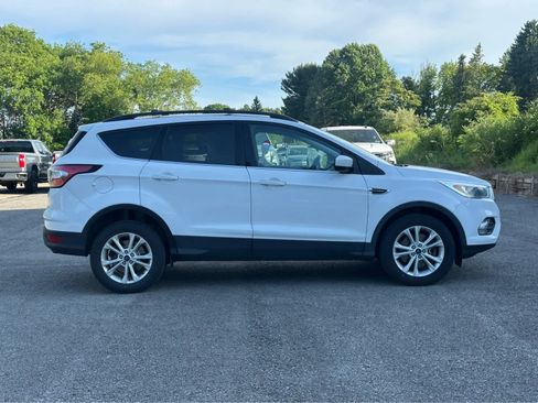 Used 2018 Ford Escape SE AWD/4WD image 8