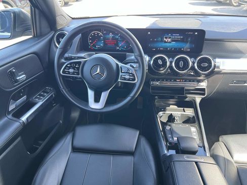 Used 2022 Mercedes-Benz GLB 250 4MATIC image 7
