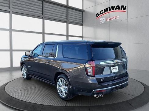 Used 2021 Chevrolet Suburban High Country image 6
