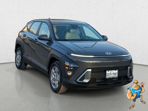 New 2026 Hyundai Kona SE image 3