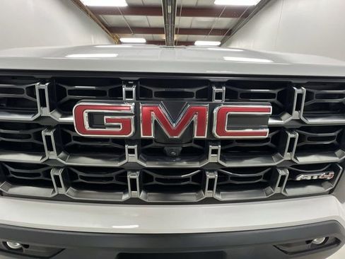 Certified 2024 GMC Canyon AT4 w/ Technology Package image 30