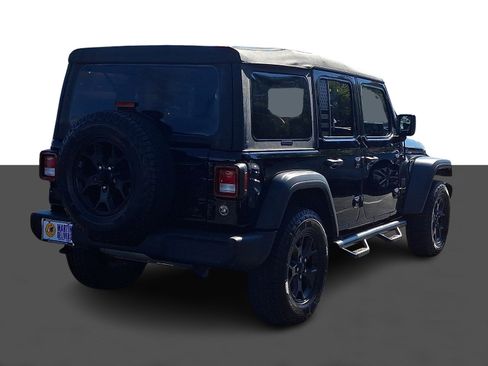Used 2021 Jeep Wrangler Unlimited Sport AWD/4WD image 6