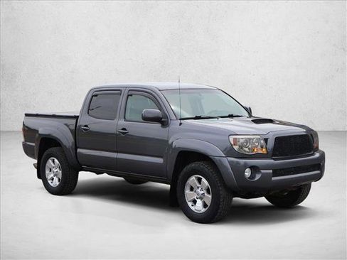 Used 2010 Toyota Tacoma 4x4 Double Cab image 3