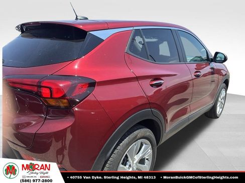 Certified 2024 Buick Encore GX Preferred AWD/4WD image 4