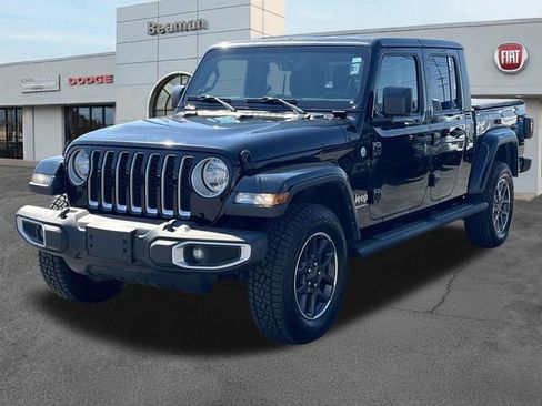 Used 2023 Jeep Gladiator Overland AWD/4WD image 3