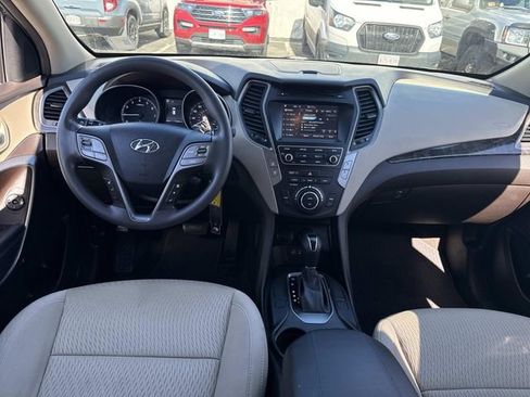 Used 2017 Hyundai Santa Fe Sport image 17