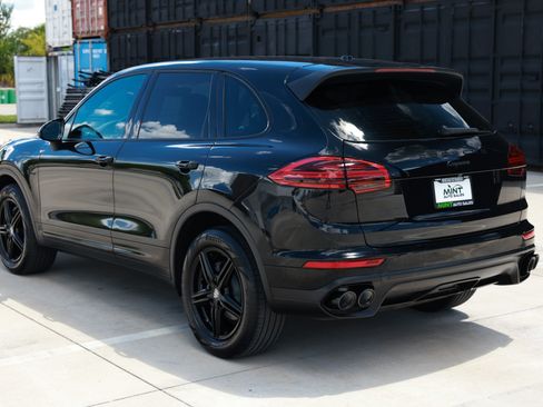 Used 2016 Porsche Cayenne Diesel AWD/4WD image 8