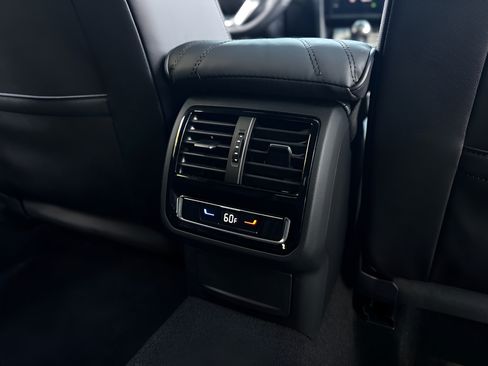 Used 2023 Volkswagen Arteon SEL Premium AWD/4WD image 19
