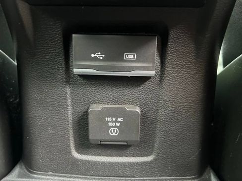 Used 2020 Jeep Wrangler Unlimited Rubicon w/ Uconnect 4C Nav & Sound Group AWD/4WD image 15