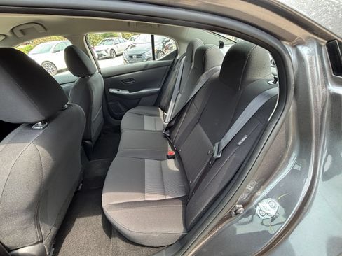 Used 2025 Nissan Sentra SV FWD image 34