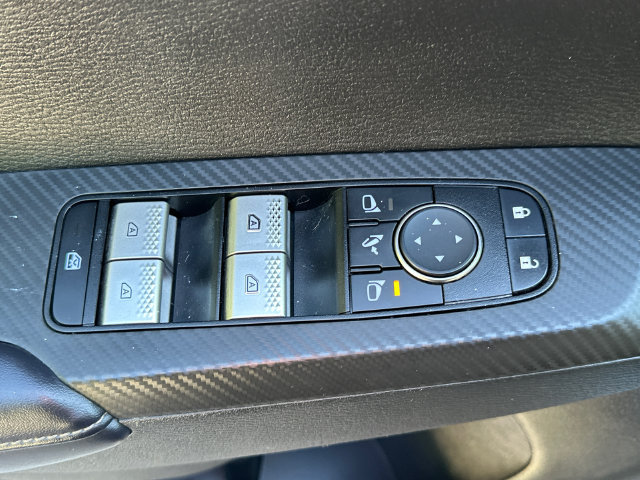 Used 2024 Mitsubishi Outlander SEL AWD/4WD image 29