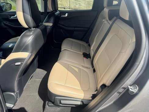 Used 2021 Ford Escape SEL FWD image 10
