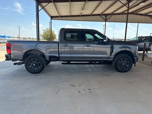 Used 2023 Ford F250 Lariat w/ Sport Appearance Package AWD/4WD image 9