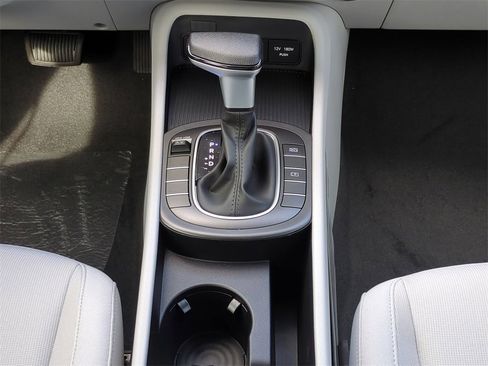 New 2026 Hyundai Kona SE image 21