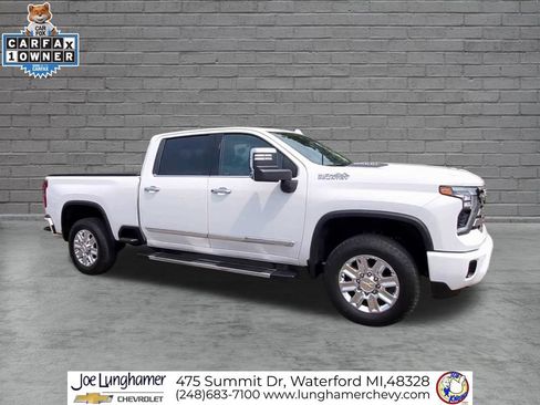 Certified 2024 Chevrolet Silverado 2500 High Country w/ High Country Premium Package AWD/4WD image 2