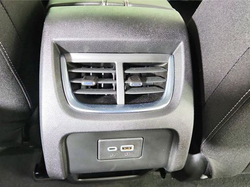 Used 2024 Chevrolet Blazer LT image 30