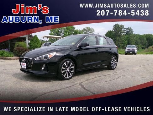 Used 2018 Hyundai Elantra GT image 1