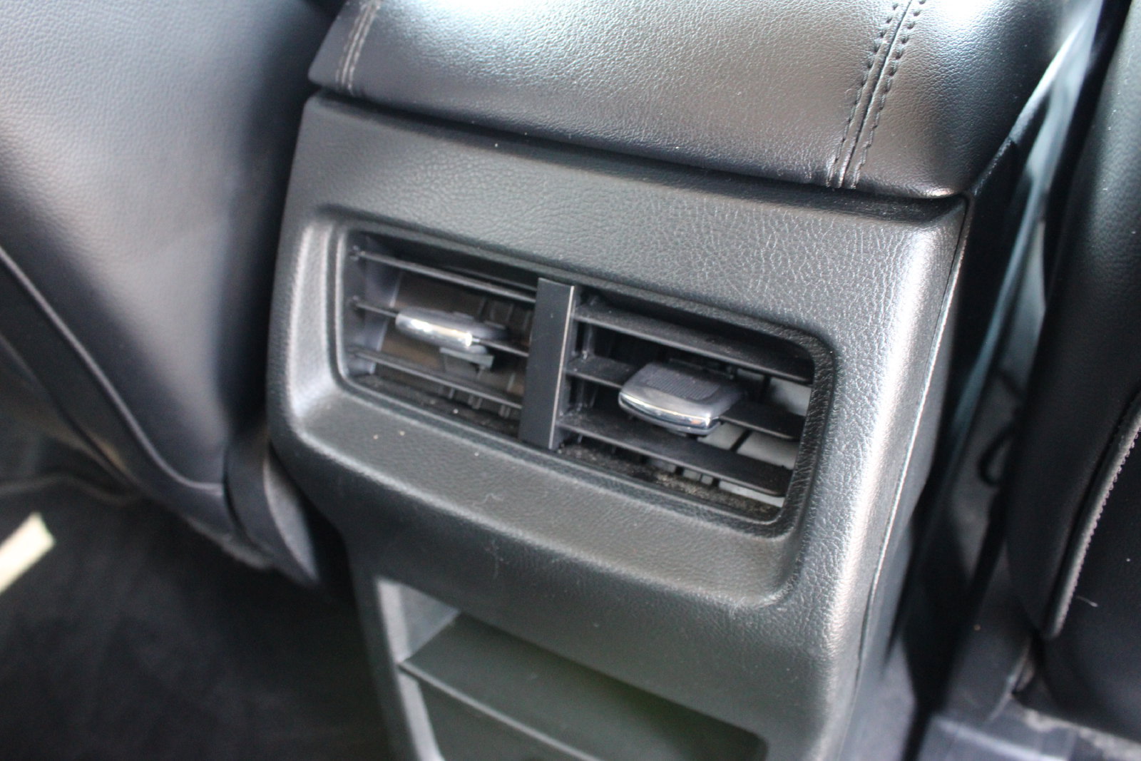 Used 2024 Ford Edge SEL AWD/4WD image 29