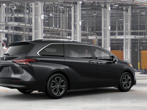 New 2025 Toyota Sienna Platinum image 10