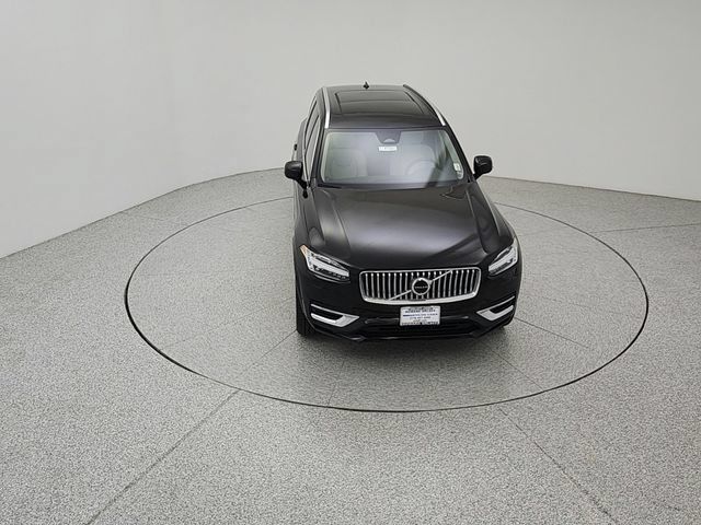 Certified 2025 Volvo XC90 T8 Plus w/ Protection Package Premier AWD/4WD image 14
