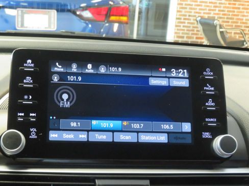 Used 2021 Honda Accord Sport image 39