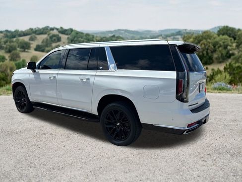 Used 2021 Cadillac Escalade ESV Premium Luxury AWD/4WD image 7