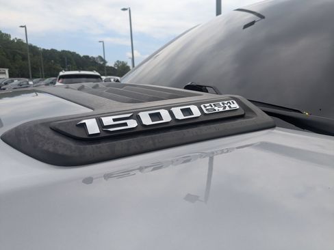 Used 2022 RAM 1500 Laramie w/ Sport Appearance Package AWD/4WD image 29