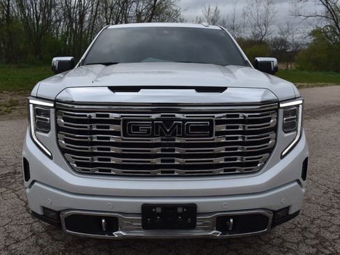 Used 2022 GMC Sierra 1500 Denali AWD/4WD image 11