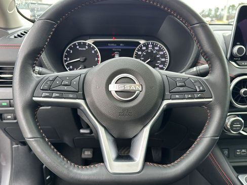 Used 2024 Nissan Sentra SR w/ SR Premium Package image 17