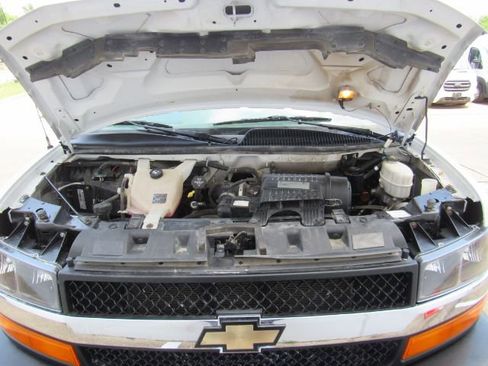 Used 2019 Chevrolet Express 3500 LT w/ LT Preferred Equipment Group image 42