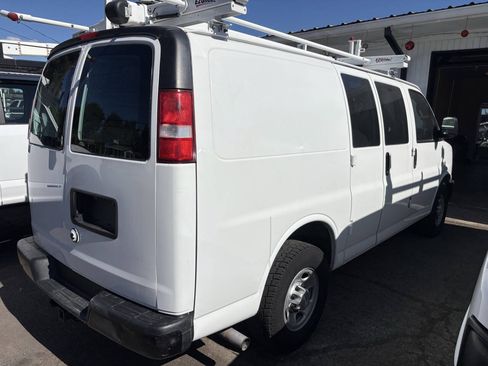 Used 2016 Chevrolet Express 2500 w/ Cold Climate Package RWD image 7