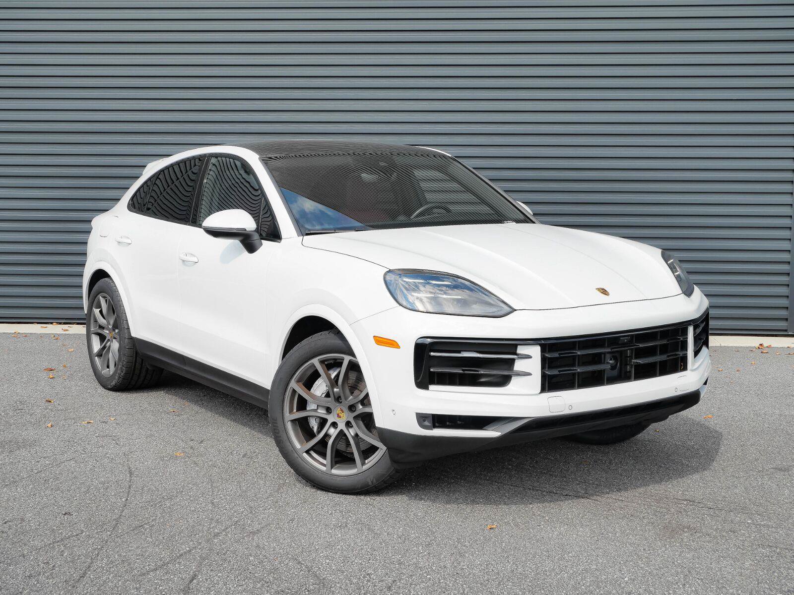 Used 2024 Porsche Cayenne Coupe AWD/4WD image 27