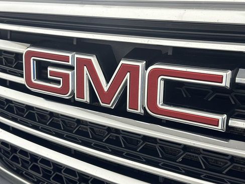 Used 2019 GMC Acadia SLE w/ Driver Alert Package I FWD image 34