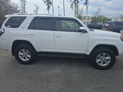 Used 2016 Toyota 4Runner SR5 image 4