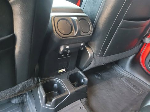 Certified 2022 Jeep Wrangler Unlimited Sahara image 8