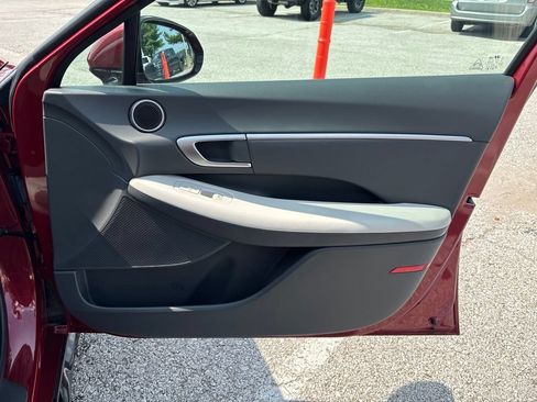 Used 2025 Hyundai Sonata SEL FWD image 53