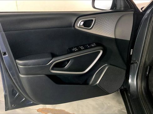 Certified 2023 Kia Soul S FWD image 24