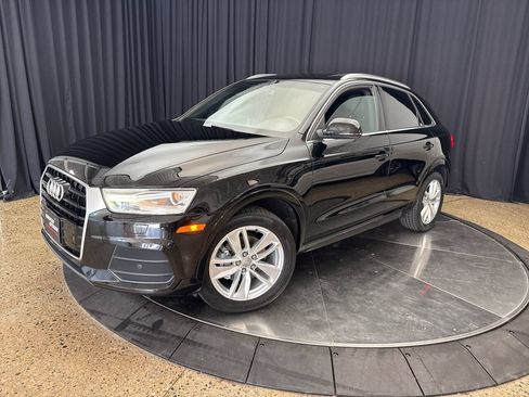 Used 2017 Audi Q3 2.0T Premium Plus w/ Premium Plus Package AWD/4WD image 2