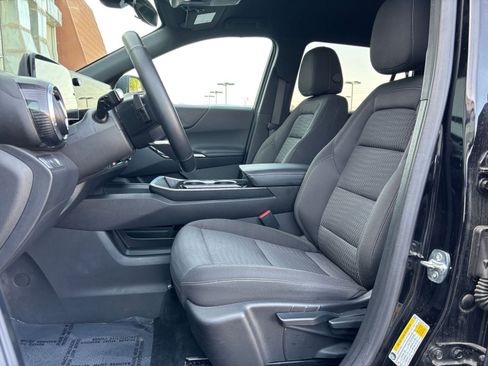 Used 2025 Chevrolet Equinox LT FWD image 27