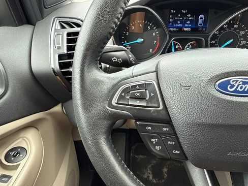 Used 2018 Ford Escape SEL AWD/4WD image 19
