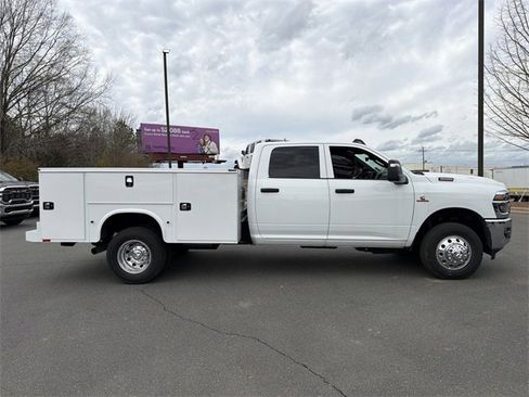 New 2026 RAM 3500 Tradesman w/ Chrome Appearance Group image 14
