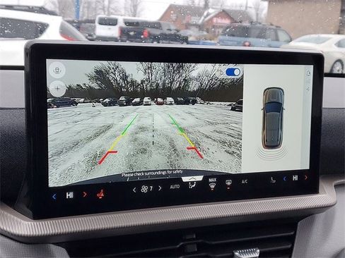 New 2025 Ford Explorer Active image 24