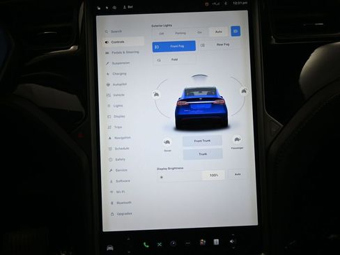 Used 2018 Tesla Model X 75D image 16