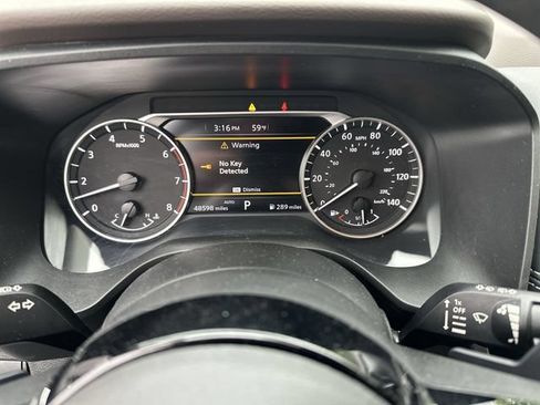 Used 2023 Nissan Rogue SV AWD/4WD image 12