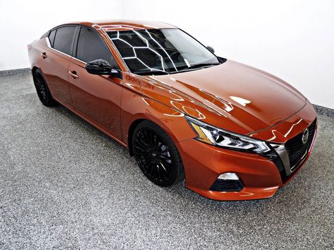 Used 2022 Nissan Altima 2.5 SR image 3