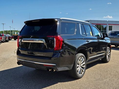 Used 2023 GMC Yukon Denali w/ Advanced Technology Package AWD/4WD image 6