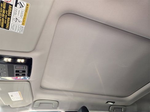 New 2025 Mitsubishi Outlander SEL image 20