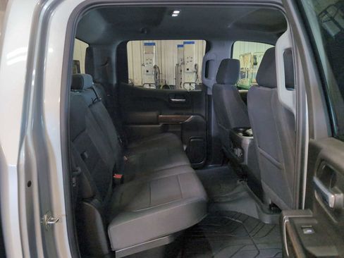 Used 2022 Chevrolet Silverado 1500 RST image 25